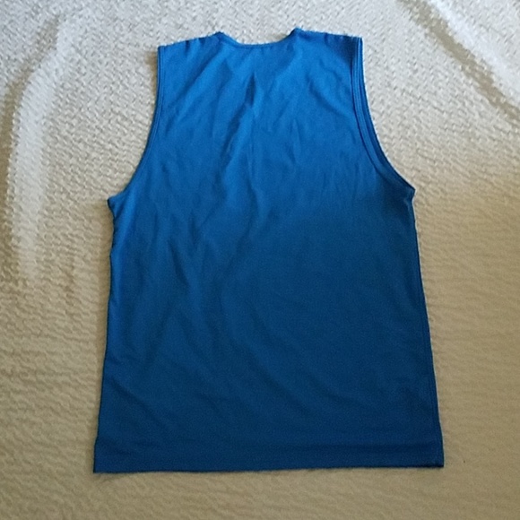Blue Tank - Picture 3 of 4